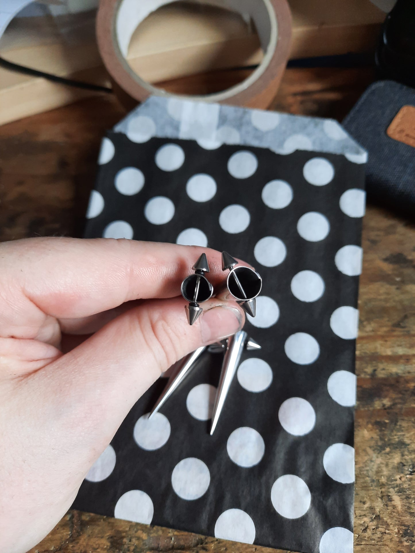 Micro Spiko! Tiny spikes for loc/dreadlock tips in brass and stainless steel